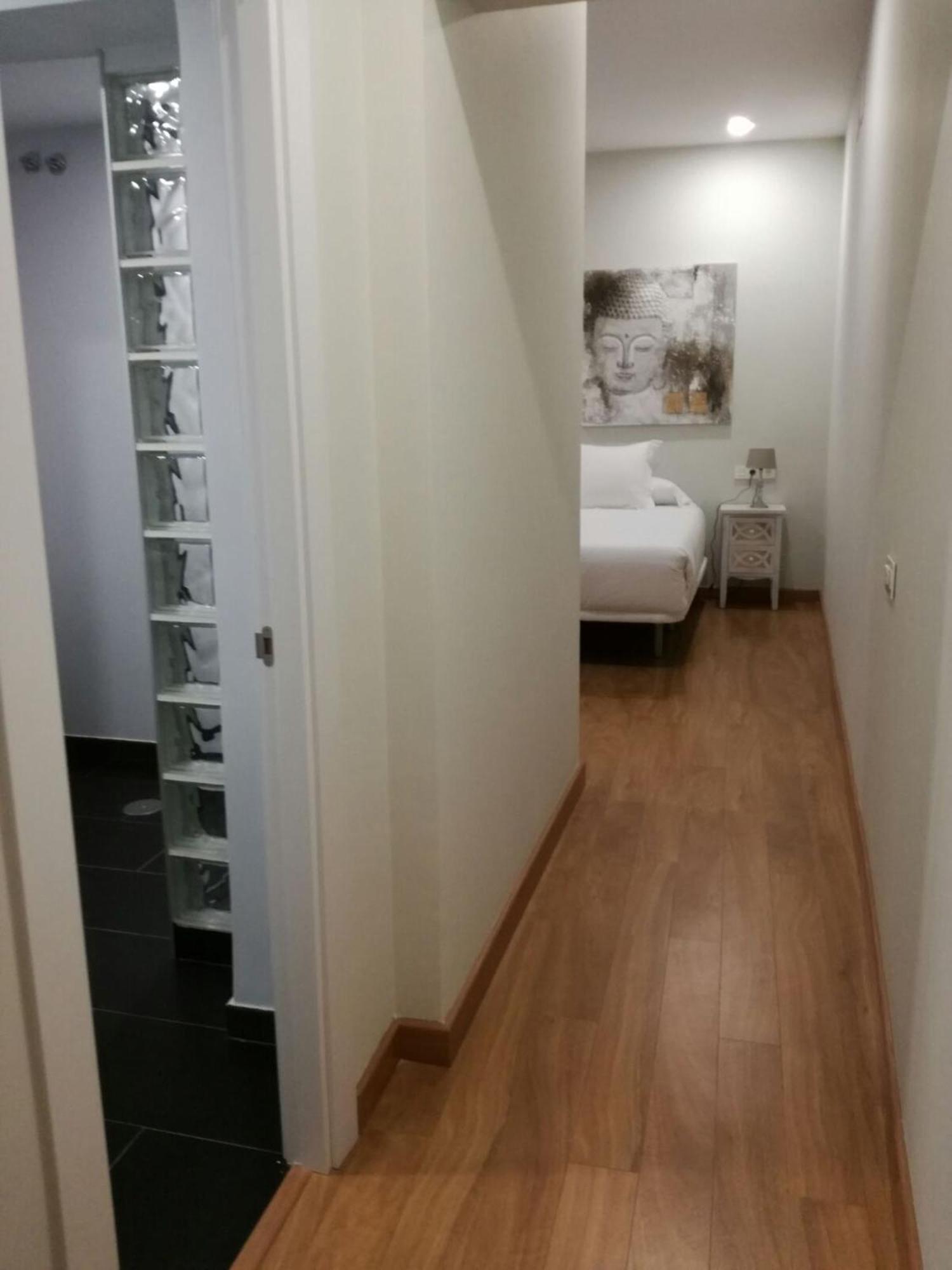 Los Amigos Vip Rooms Madrid Bagian luar foto