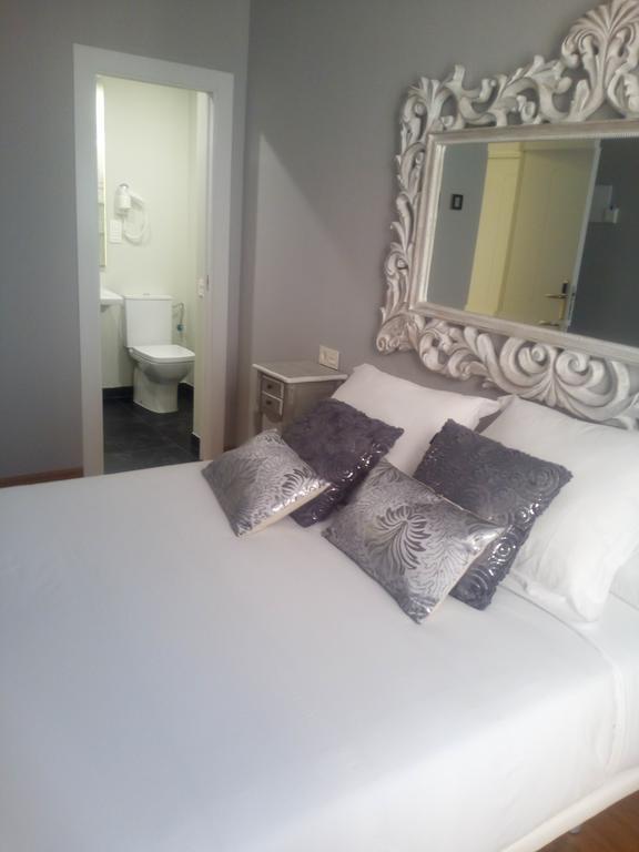 Los Amigos Vip Rooms Madrid Bagian luar foto