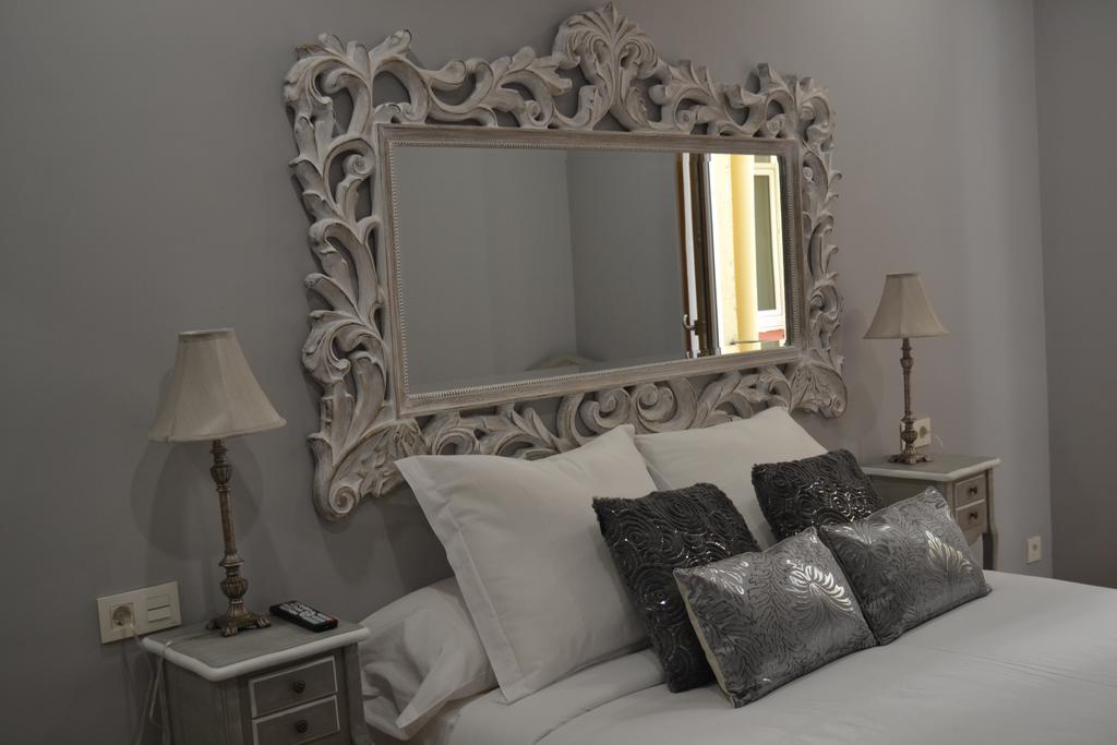 Los Amigos Vip Rooms Madrid Bagian luar foto