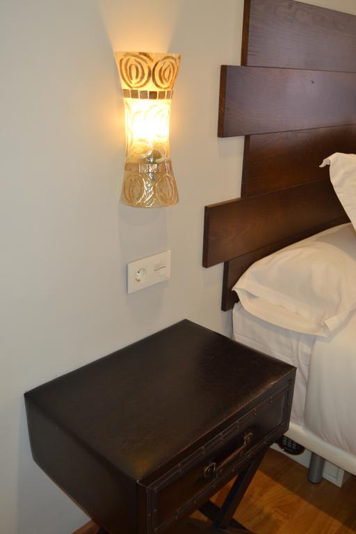 Los Amigos Vip Rooms Madrid Bagian luar foto