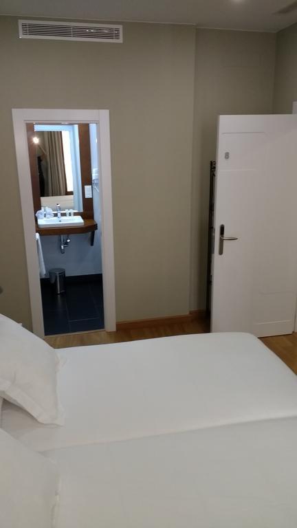 Los Amigos Vip Rooms Madrid Bagian luar foto